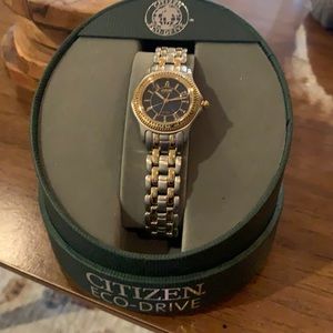 Citizen Eco Drive Watch Silver Gold